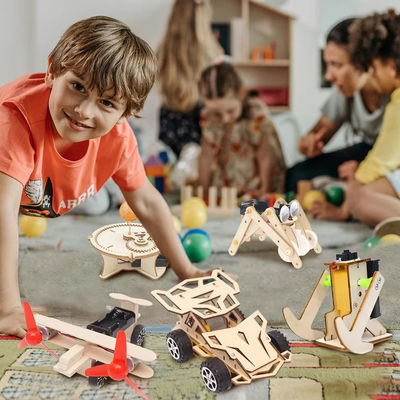 القطار الكهربائي الألعاب الخشبية STEM الهدية التعليمية