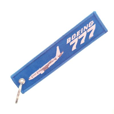سلسلة مفاتيح الطائرات الممتازة مع طلاء مزدوج - تصميم Boeing 777 الرسمي ، تذكار معدني أسود / أزرق / أحمر لمحبي الطيران