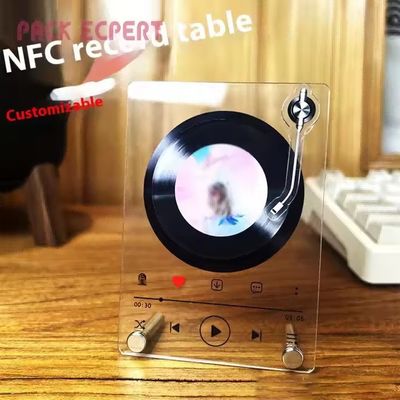 نحت موسيقي أكريليك NFC قابلة للتخصيص - سحر الفينيل القديم يلتقي بالتحكم التفاعلي الذكي